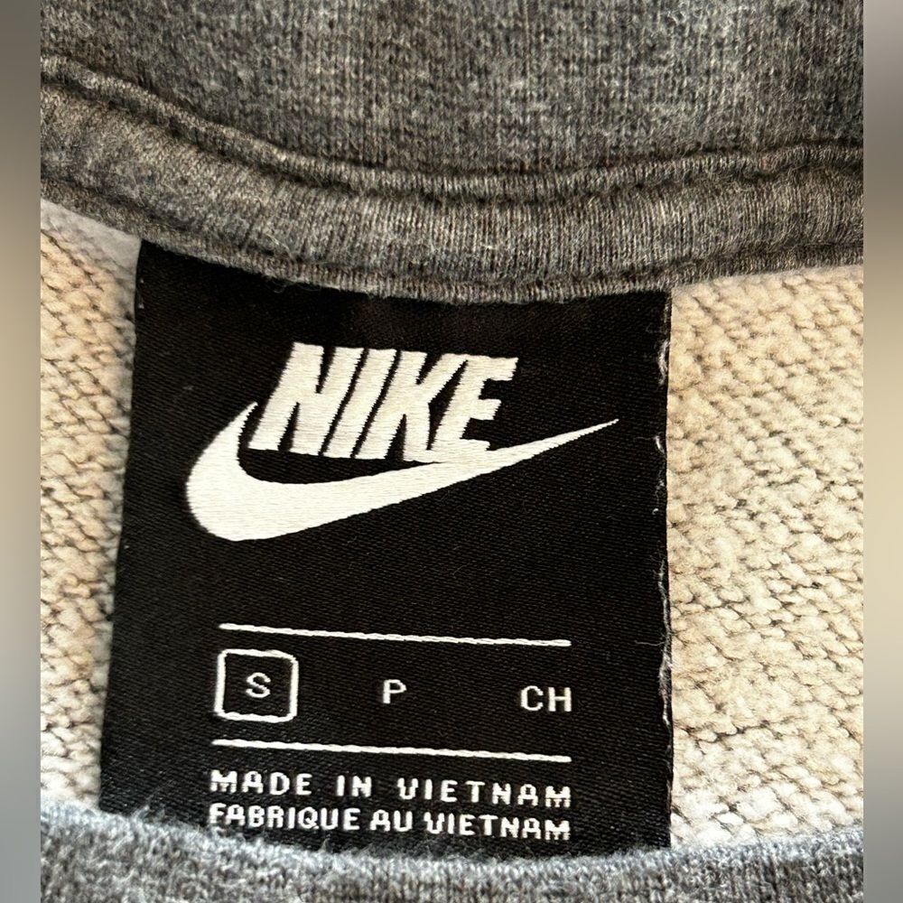 Nike Swoosh Women's Sweatshirt Sportswear Essential Logo Fleece Gray Size Small - Picture 3 of 12